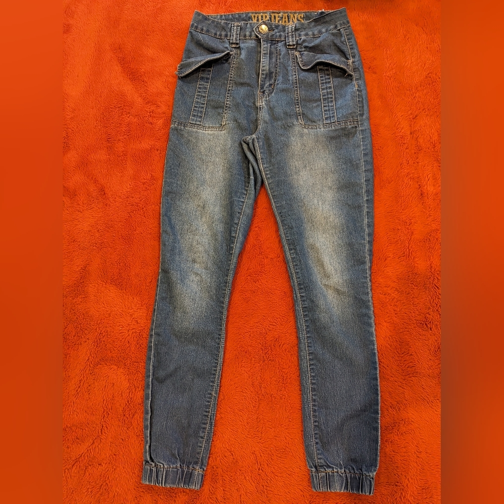 VIP JEANS